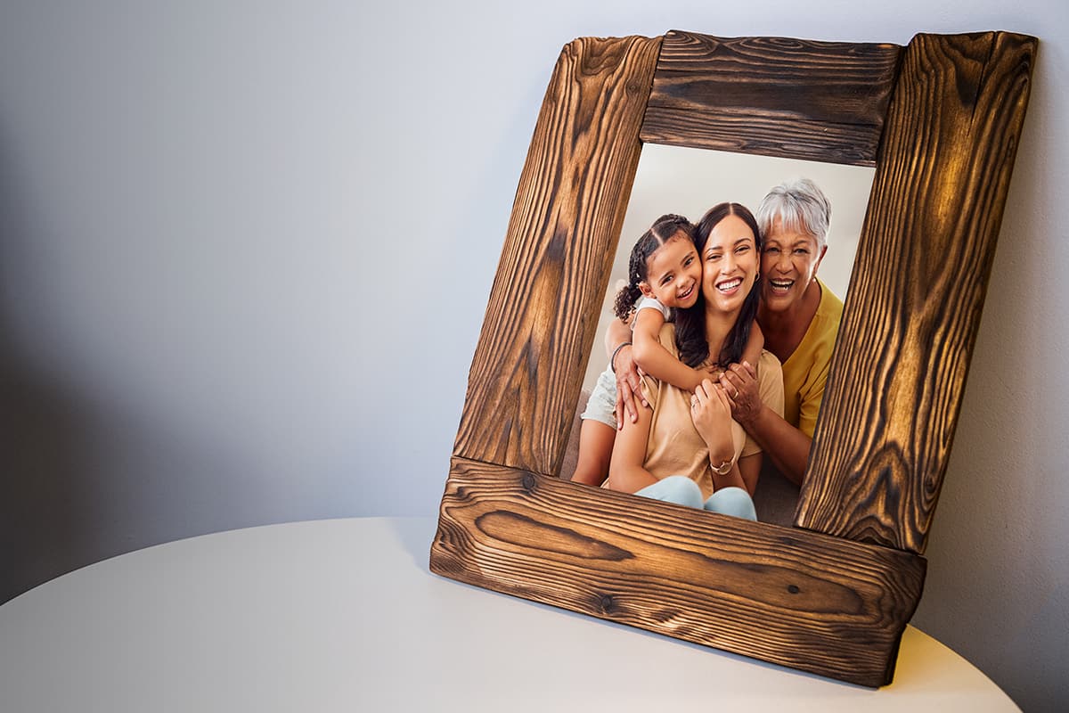 How to Make a Picture Frame | Beginner Woodworking Projects ...