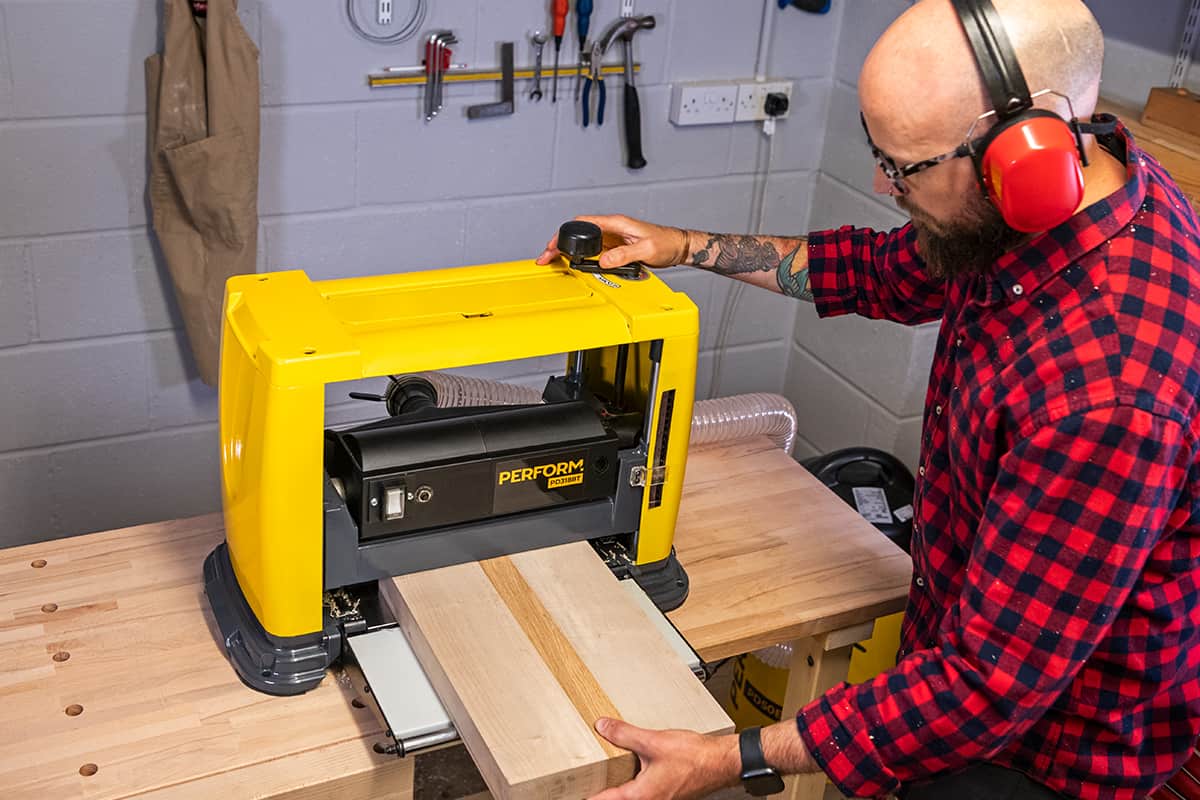 Perform Benchtop Thicknesser