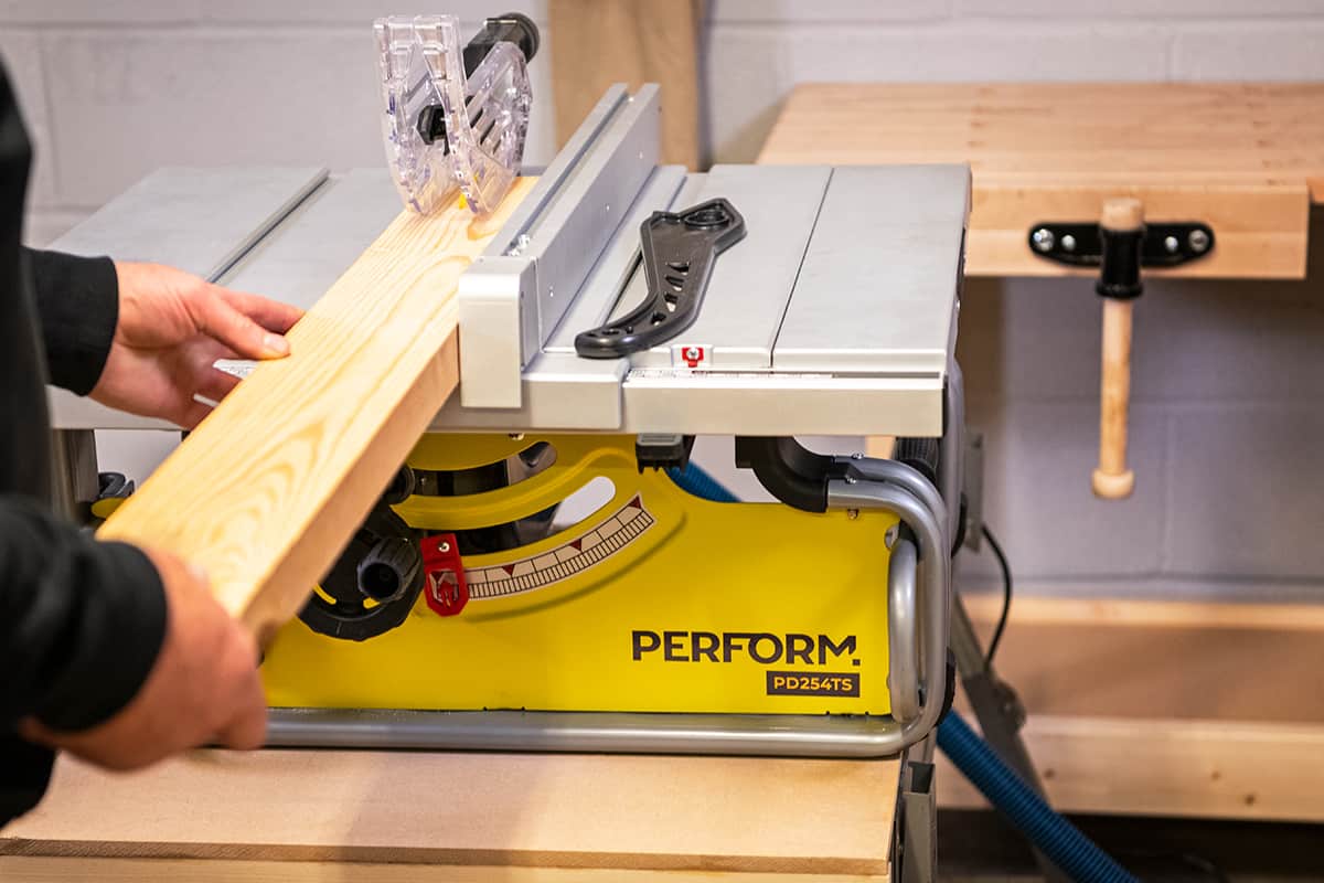 Perform Saw Bench