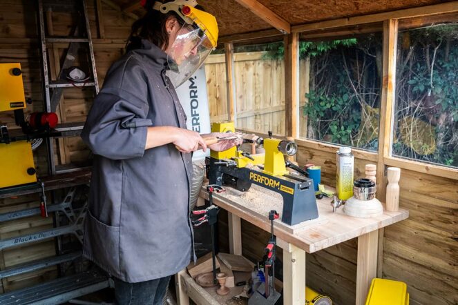 Perform Woodturning Lathe